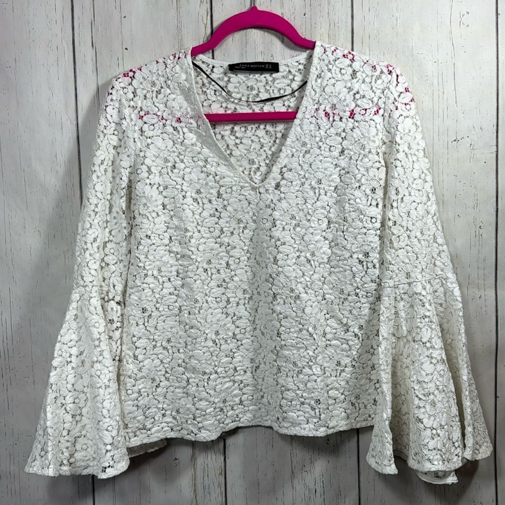 Zara Floral Lace Bell Sleeve Boho White Cream Fitted Casual Top